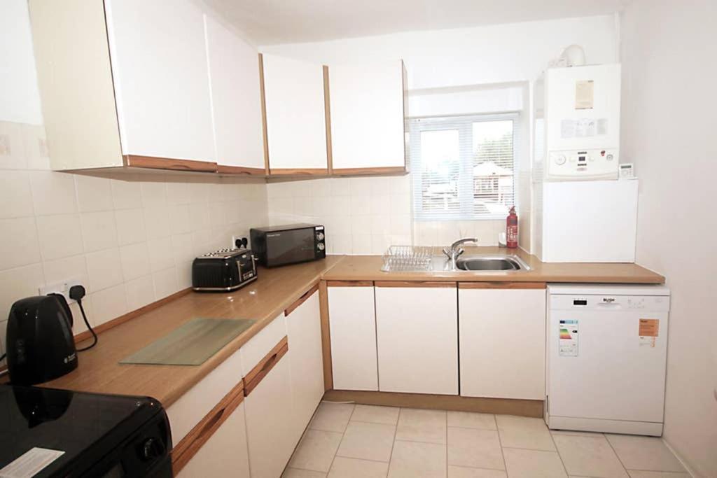 Апартаменты No 28B St Benedict Гластонбери Экстерьер фото